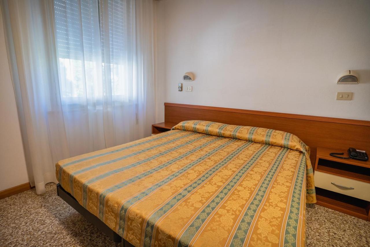 Hotel Happy Μιλάνο Μαριτίμα Εξωτερικό φωτογραφία