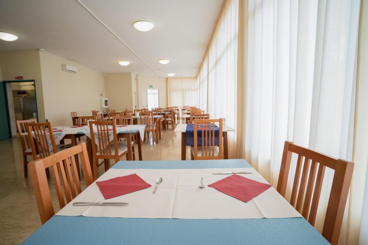 Hotel Happy Μιλάνο Μαριτίμα Εξωτερικό φωτογραφία
